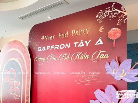 Backdrop Year End Party, tất niên tone đỏ truyền thống - Saffron Tây Á (3)